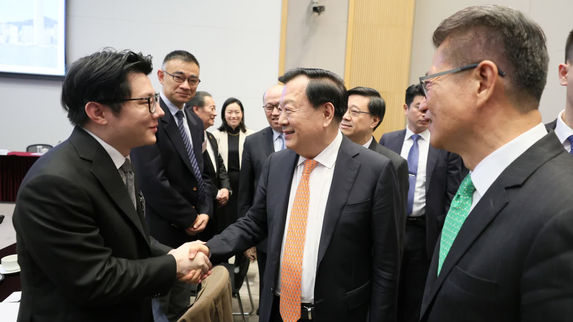 夏寶龍與香港金融界座談：中央非常重視香港國際金融中心地位