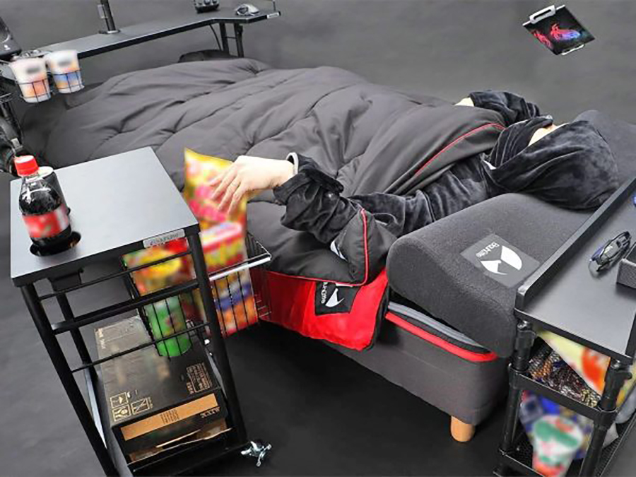 Desk-Equipped Gamer Beds : Bauhutte Gaming Accessories