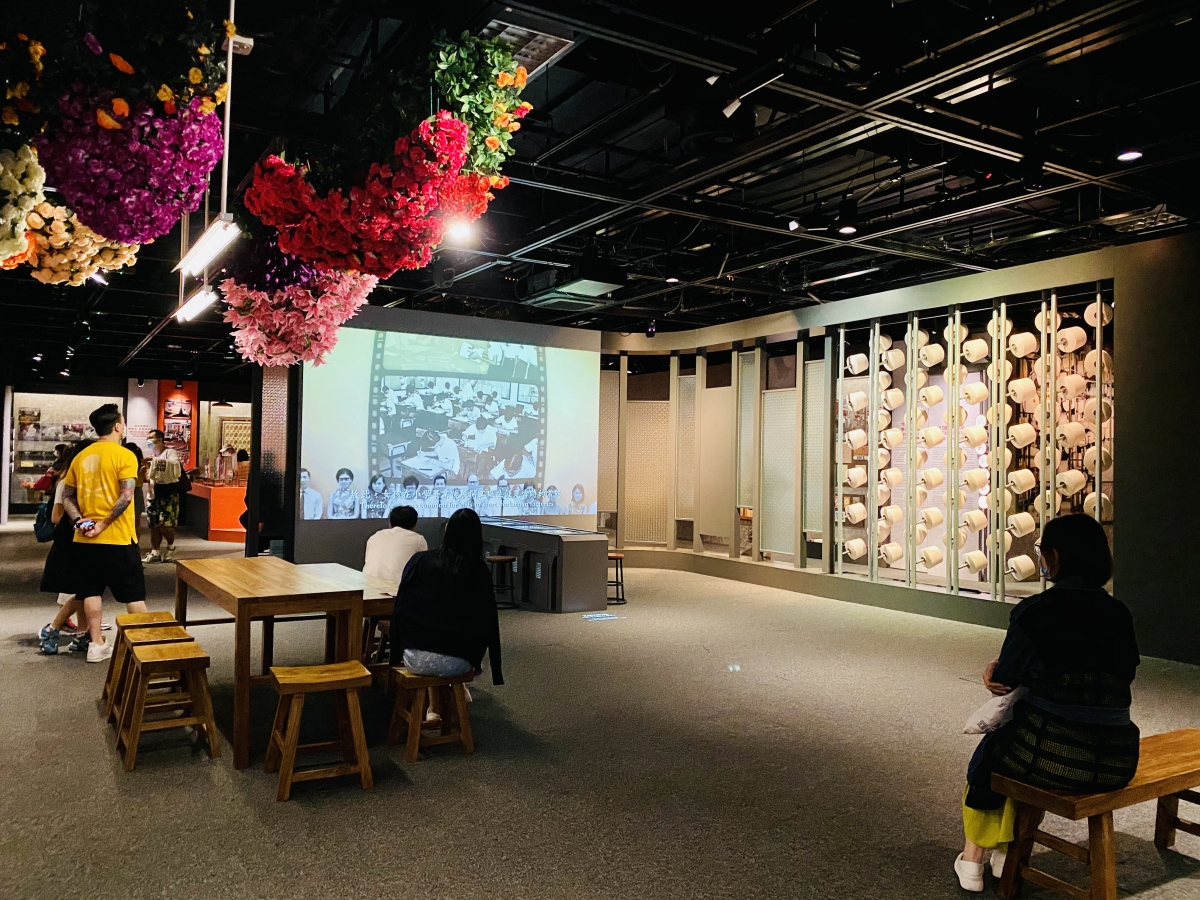 因應本港疫情平緩，康文署轄下的博物館陸續重開。由香港歷史博物館與香港工業總會合辦的展覽「『工』不可沒 ── 香港工業傳奇」，展期延長至10月5日，現正於尖沙咀香港歷史博物館（逢星期二休館）再次開放。展覽透過展示約1200組經典的香港工業製品，讓大眾回顧香港逾百年的工業歷史，同時探討未來的發展路向，以及介紹工業家的奮鬥歷程等。