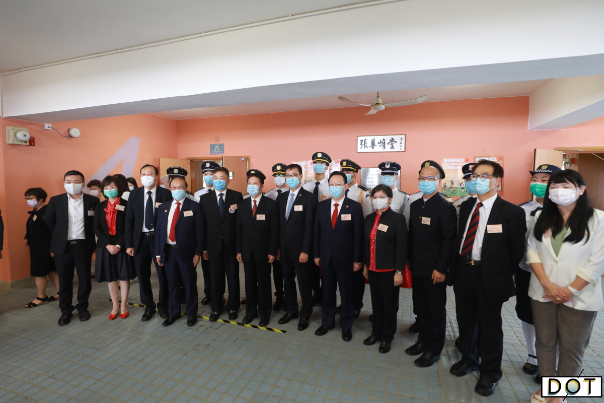 The Education Sector in HK celebrates the National Day by organizing a flag-raising ceremony at Pui Kiu Primary School today, boosting students' national awareness and self-identification. (DotDotNews)