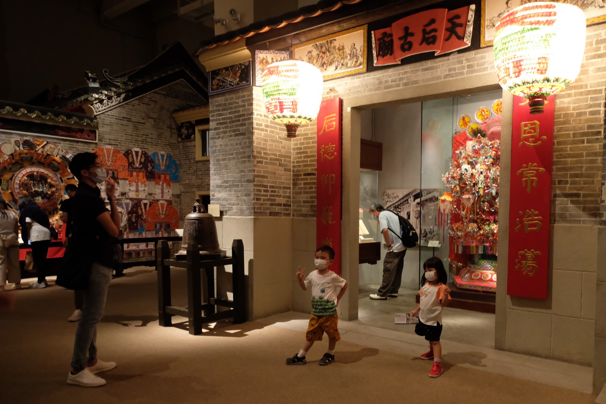 香港故事館下周一（19日）起閉館2年重建，今日（17日）不少市民前来观展。（點新聞記者 麥鈞傑攝）