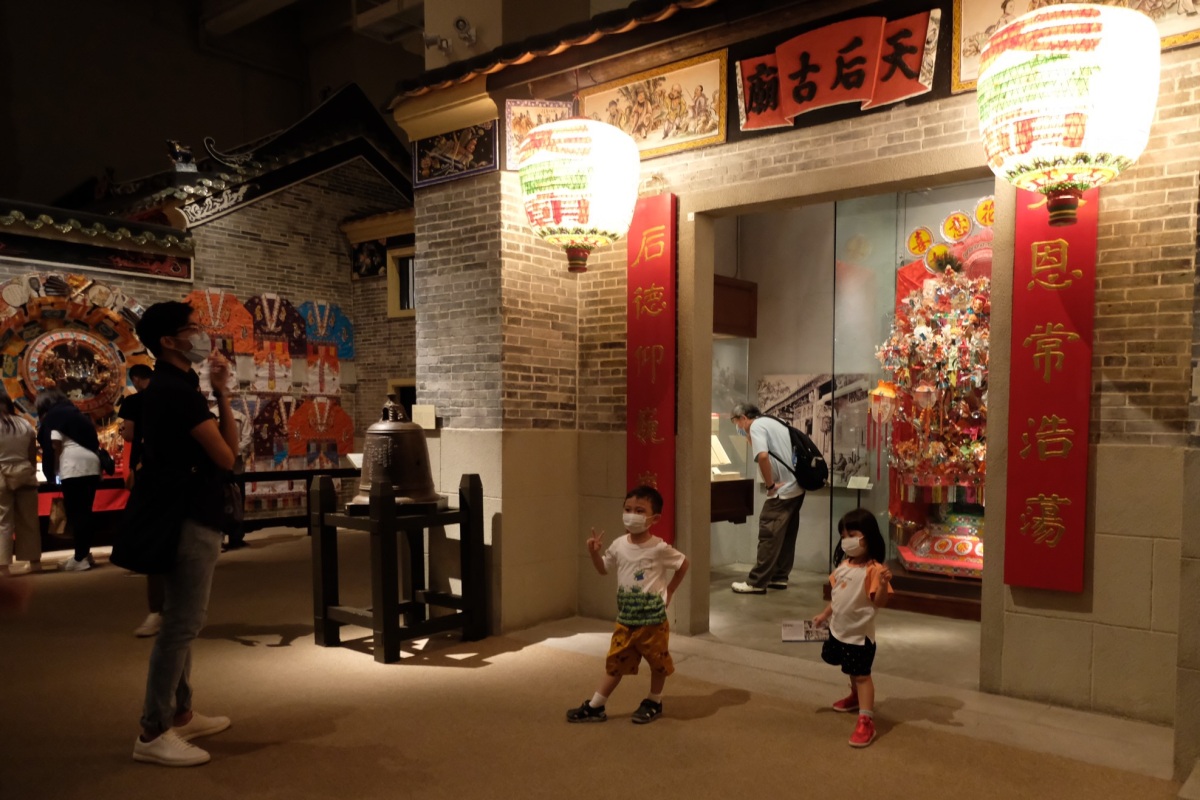 香港故事館下周一（19日）起閉館2年重建，今日（17日）不少市民前来观展。（點新聞記者 麥鈞傑攝）