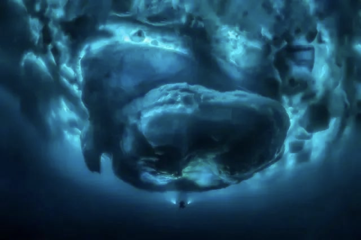 Giant glacier (Internet)