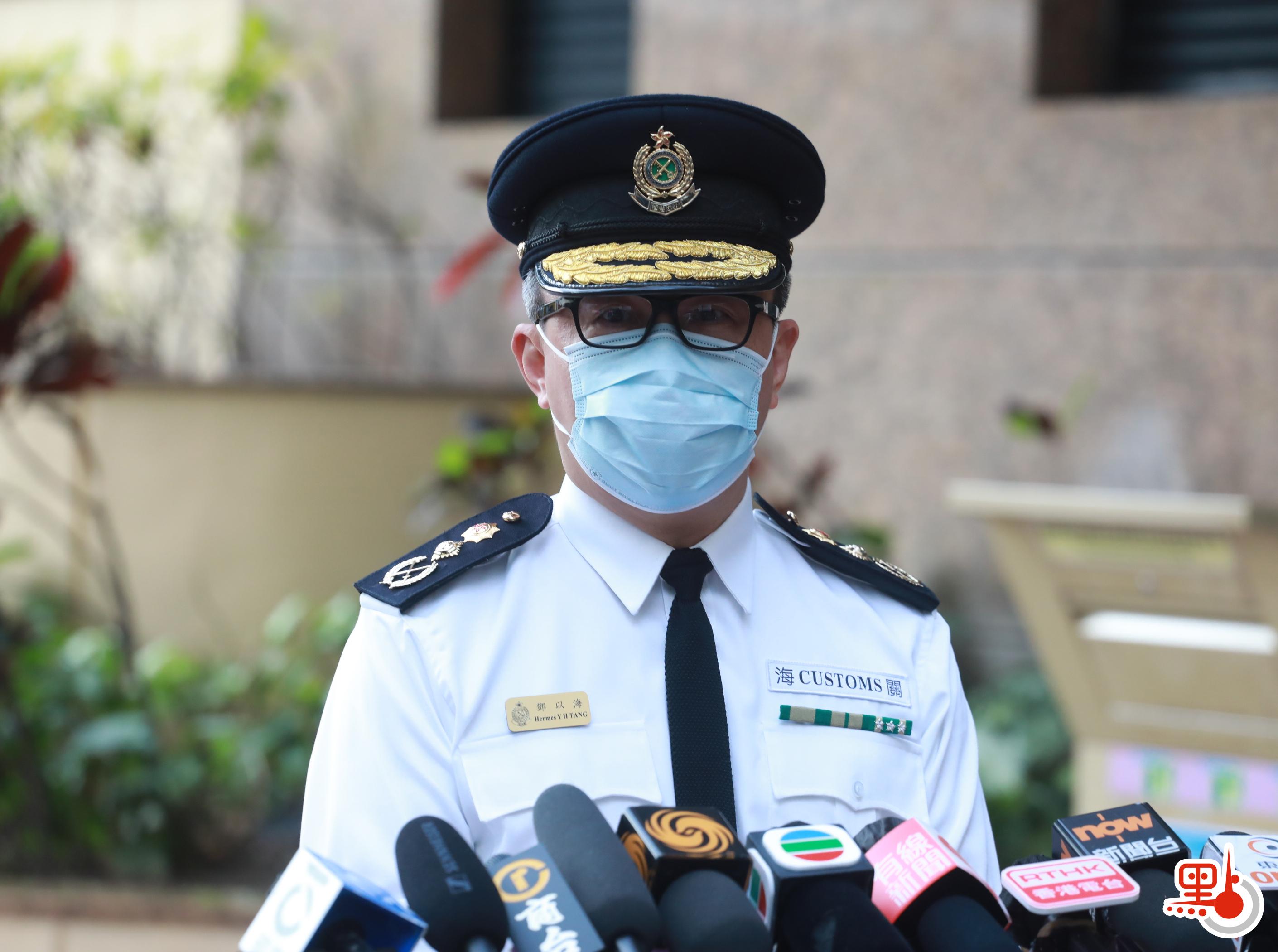 圖爲海關關長鄧以海。（點新聞記者攝）