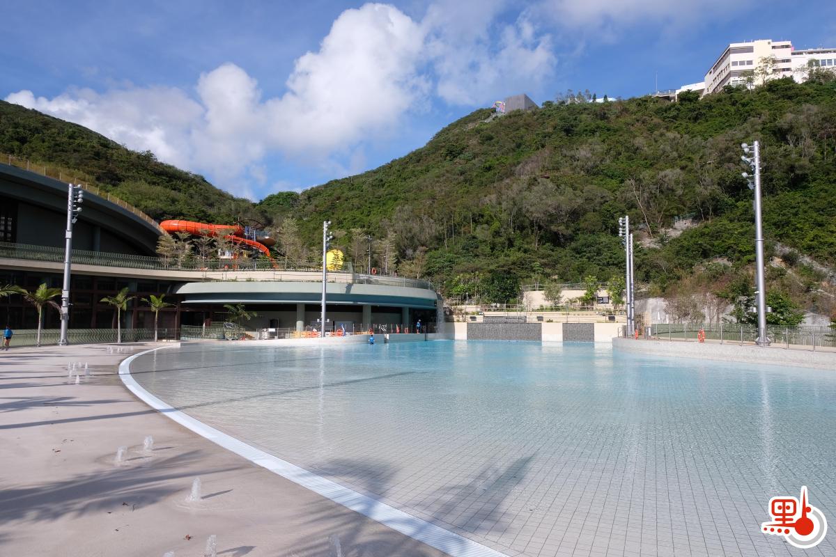 公園特別指定每個專責泳區的大小範圍，以確保水上樂園團隊實踐10/20秒守則，專責泳區的範圍會互相重疊，確保整個泳區均有隊員視察。（點新聞記者麥鈞傑攝）