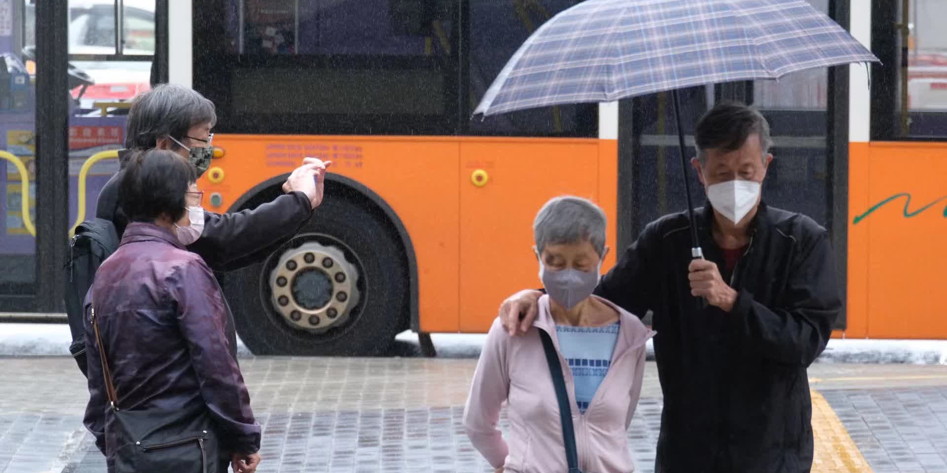 黃雨警告生效 未來一周持續高溫時有驟雨及雷暴 - 生活 - 點新聞