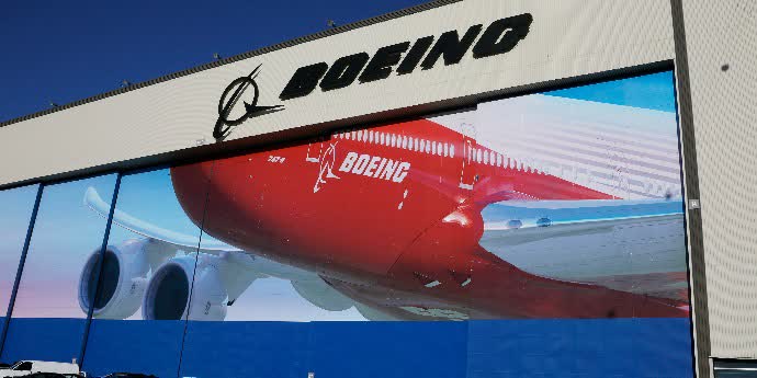 Boeing to pay 200 mln USD to settle SEC charges on misleading investors about 737 MAX
