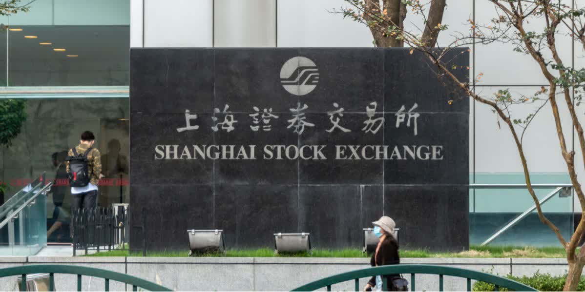Shanghai, Shenzhen stock exchange indices down in August