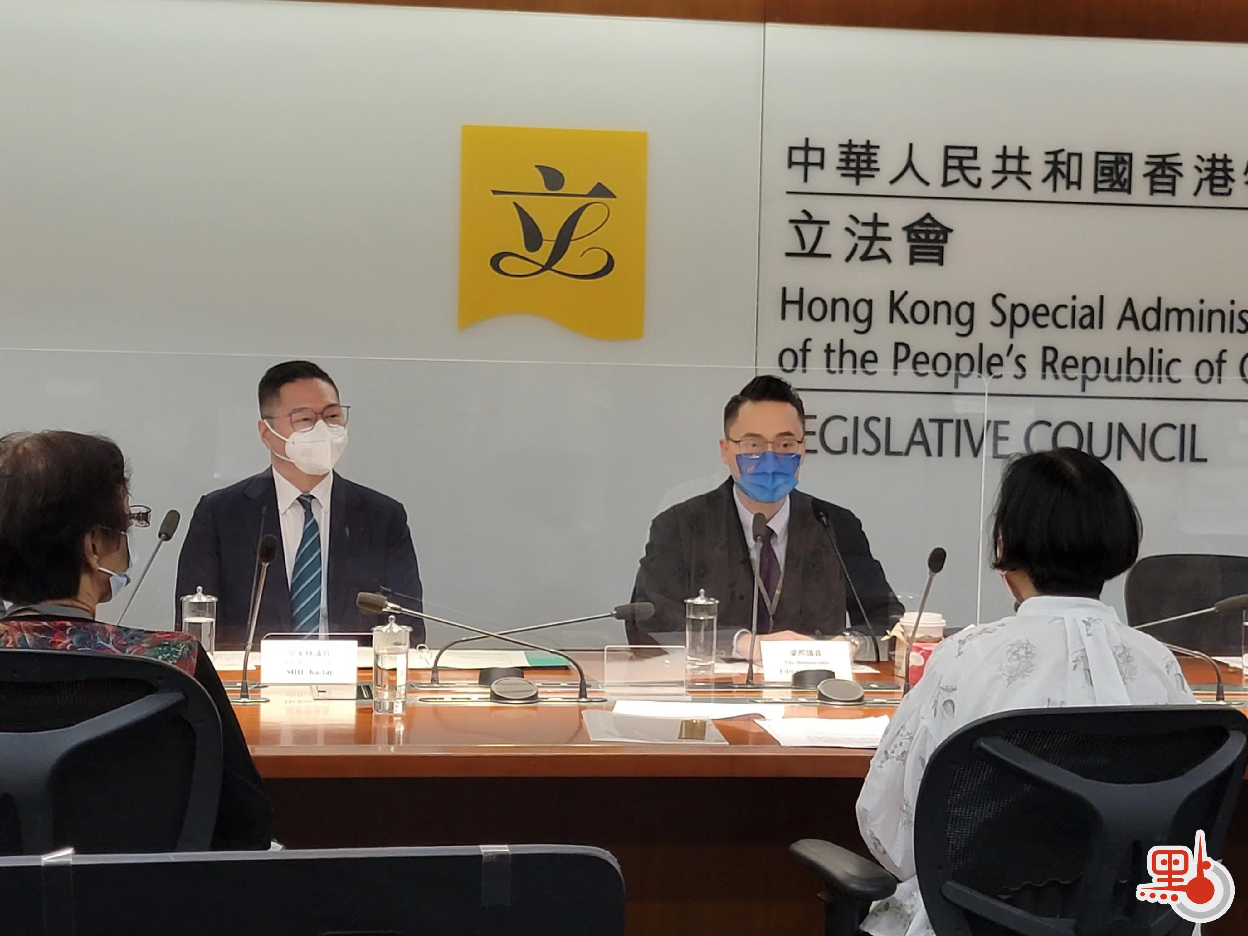 小販嘆牌照無故被更改不得賣花連續數月關門怕遭檢控- 港聞- 點新聞