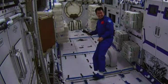 Taikonaut Chen Dong Sets China's Record For Longest Stay In Space - Sci ...