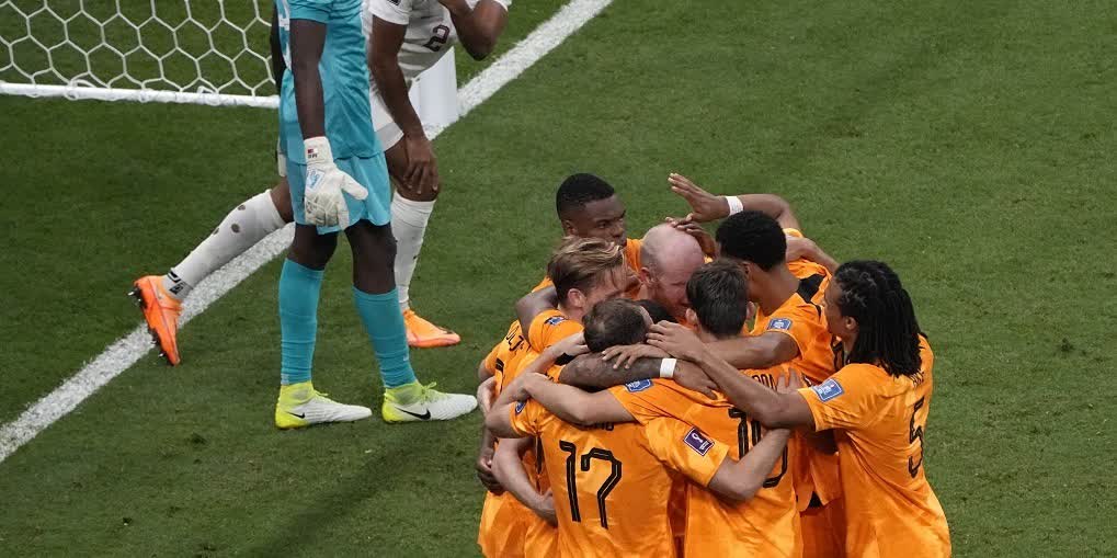 世界盃｜荷蘭2：0擊敗東道主卡塔爾　首名晉級16強
