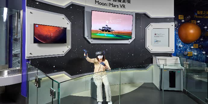 HK Space Museum showcases VR exhibit to let visitors understand spacewalking on the moon and Mars