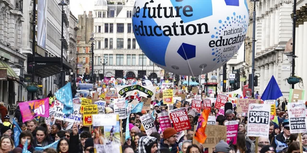 Largest walkout in decade: Half a million strike in UK demanding higher wages