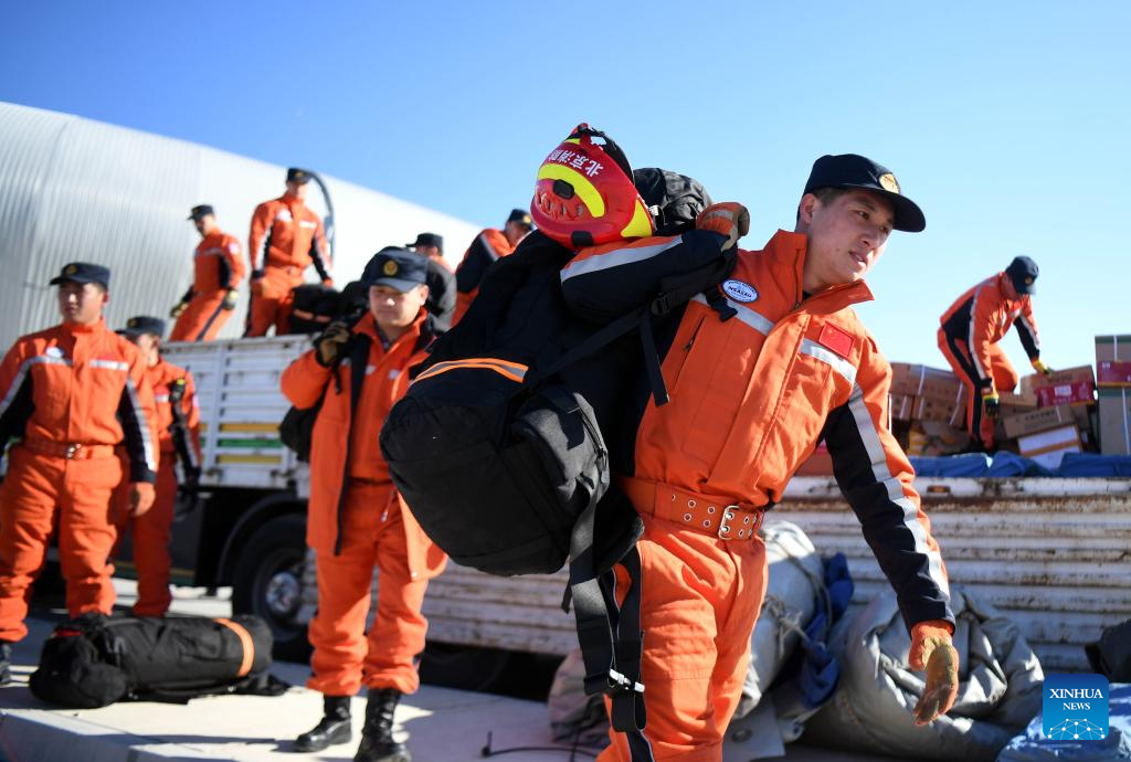 Members of the China Search and Rescue Team carry out operation on earthquake debris in the southern province of Hatay, Trkiye, Feb. 8, 2023. (Xinhua/Shadati)