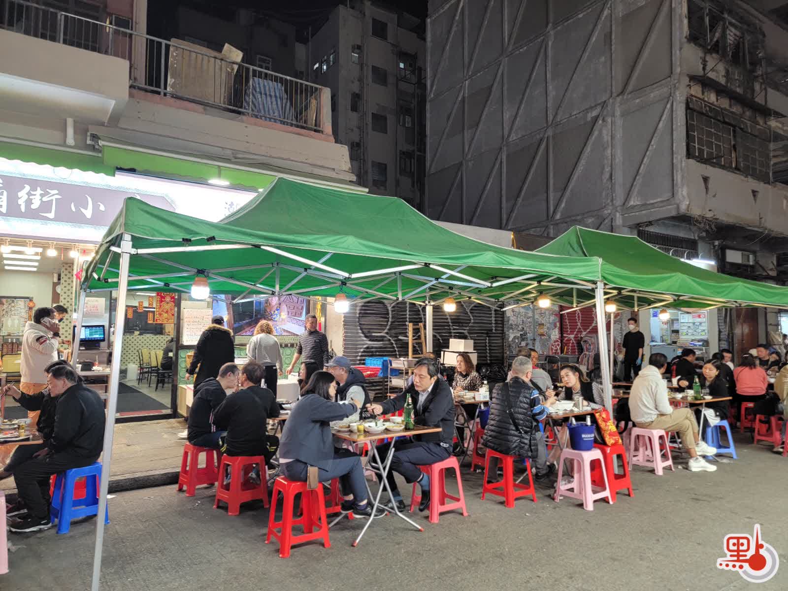 社區專題｜廟街食肆涉無牌經營兼霸路食環署：已多次檢控- 港聞- 點新聞