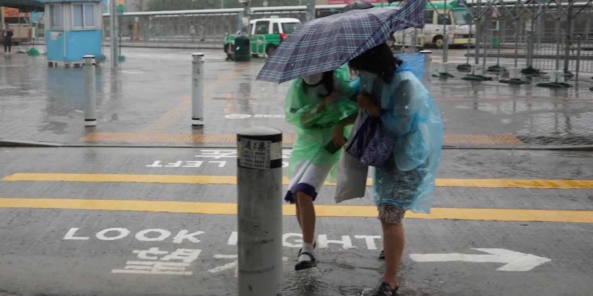 黃雨警告生效 雨勢或持續 - 生活 - 點新聞