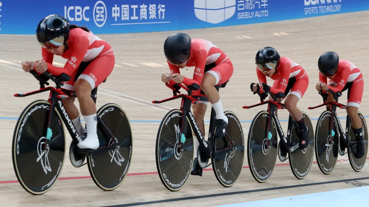 HK women's cycling team win bronze in team pursuit