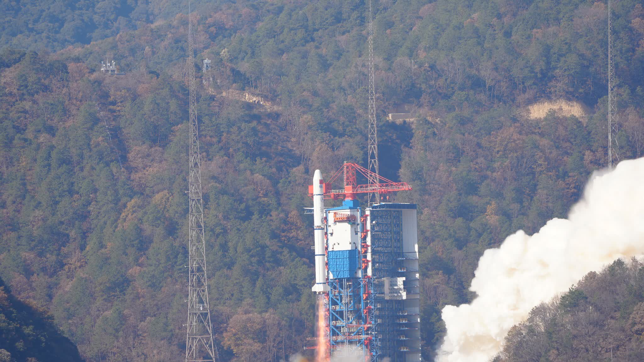 China launches new satellite for violent cosmic phenomena observation