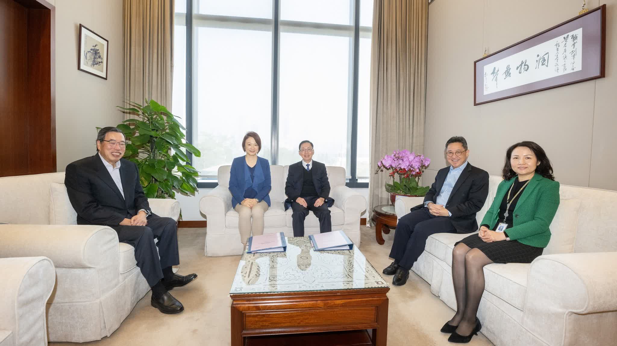 梁君彦：立法會議員新會期續做好「民意代言人」 - 港聞 - 點新聞