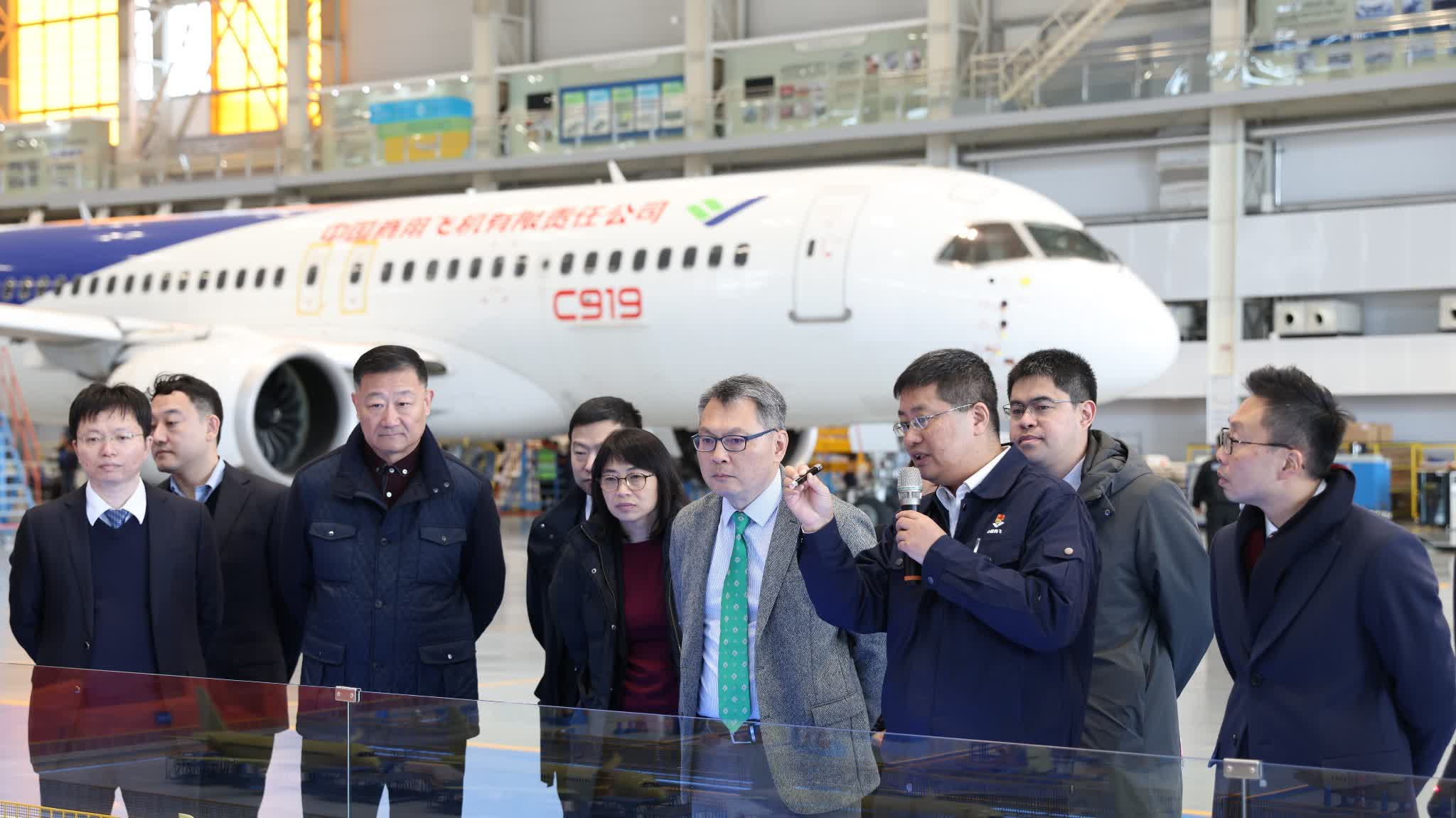 民航工會訪滬 了解內地航空業發展