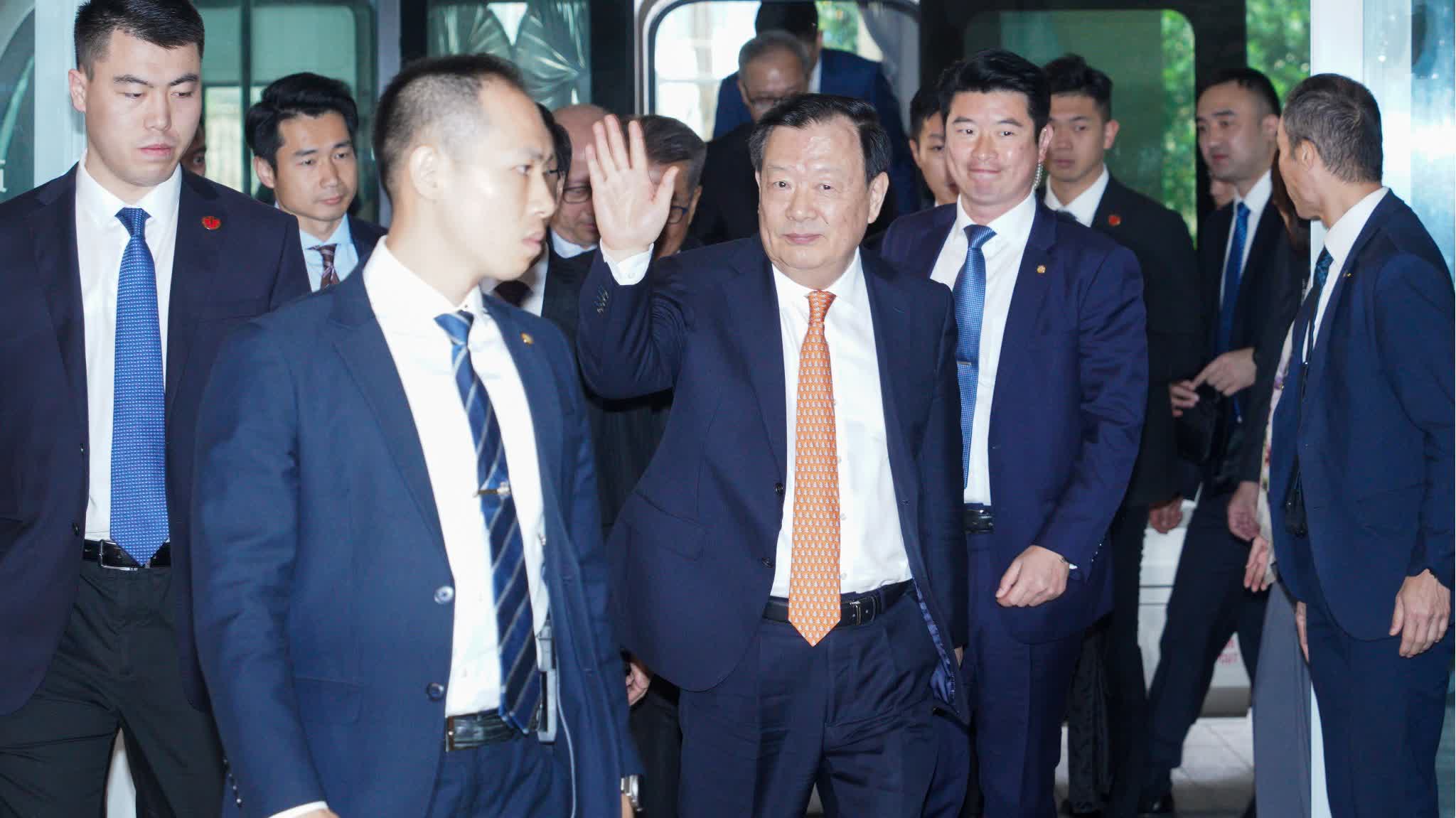 Xia Baolong meets with financial sector members on fifth day of his ...