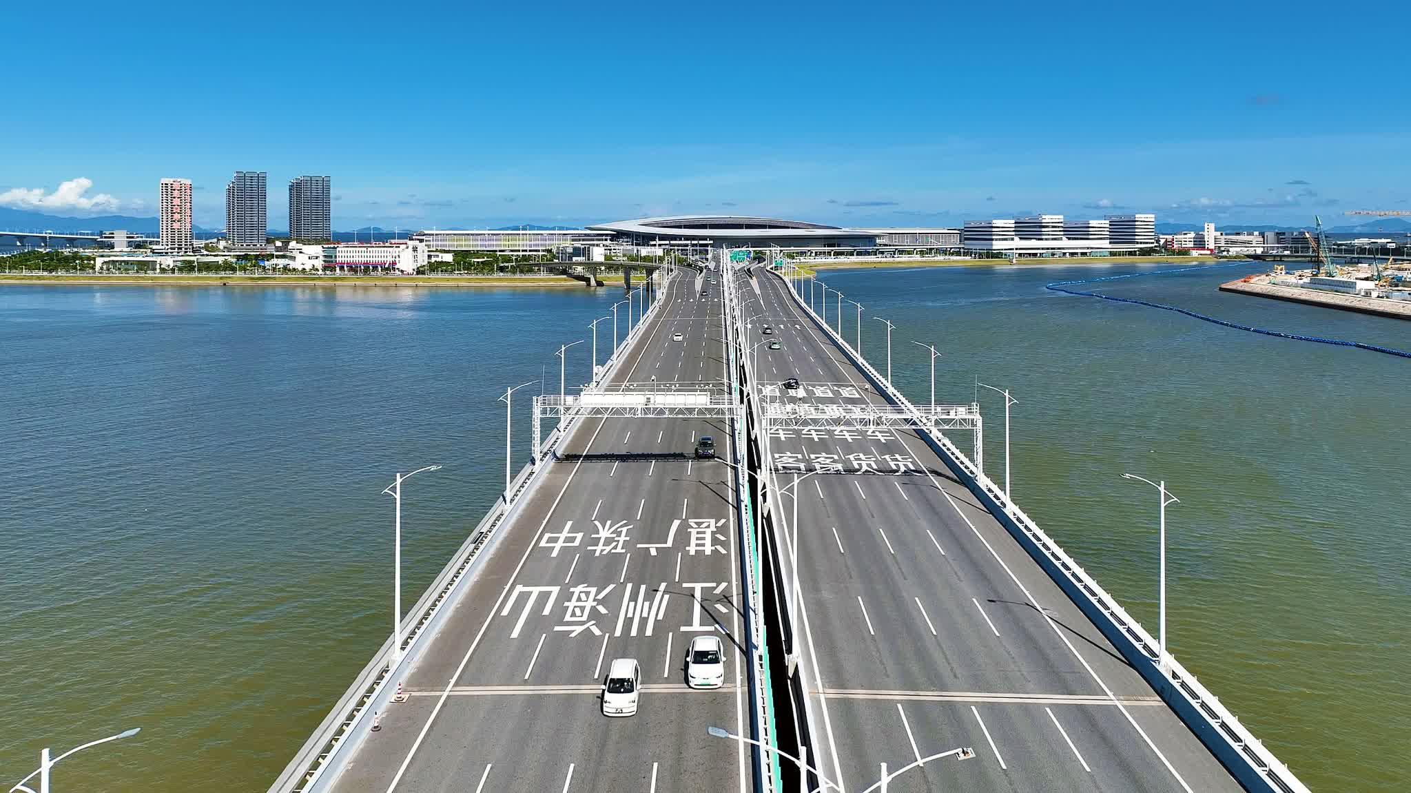 Hong Kong-Zhuhai-Macao Bridge receives over 10 mn vehicles
