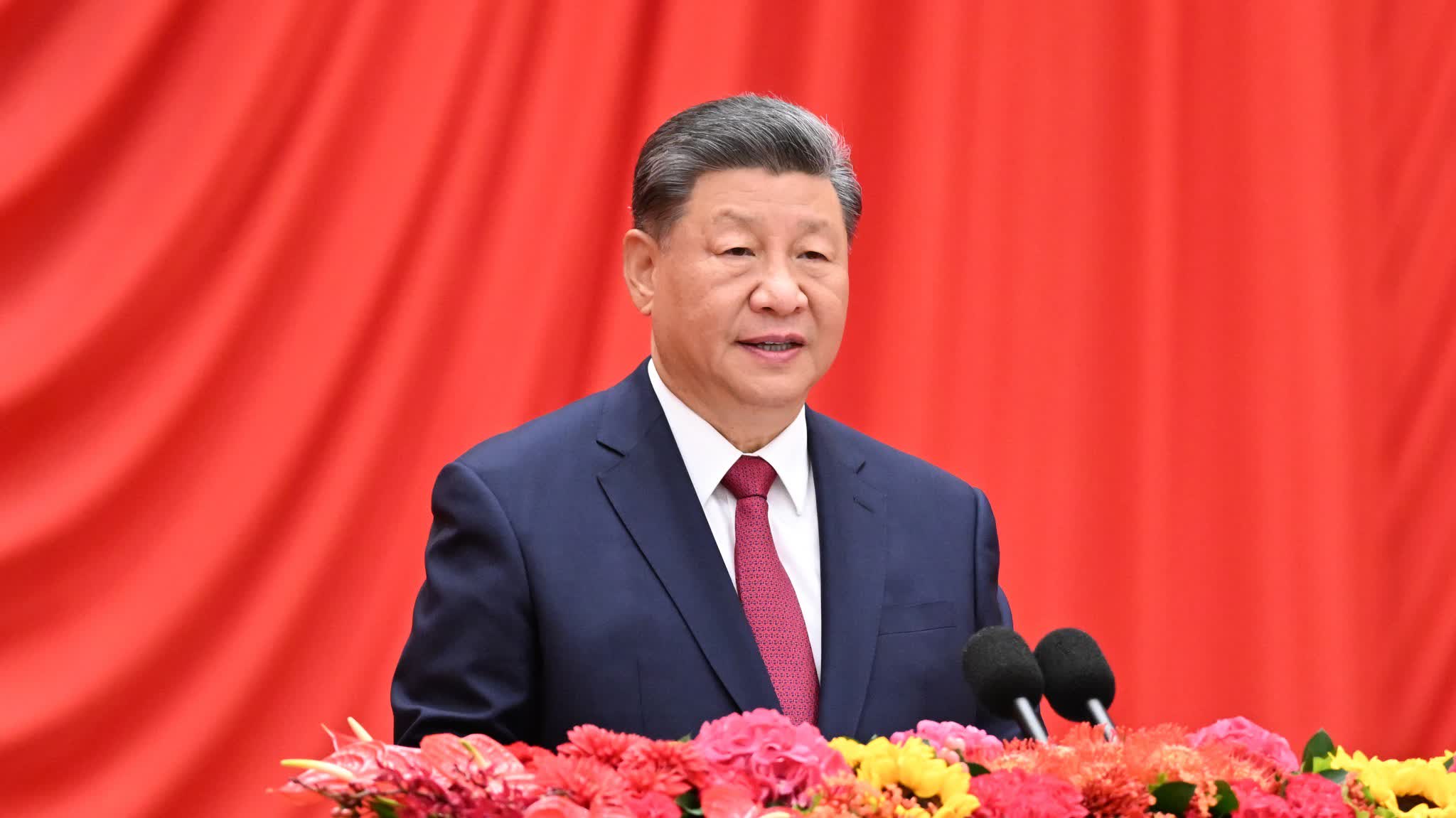 Xi encourages students to actively engage in sci-tech innovation