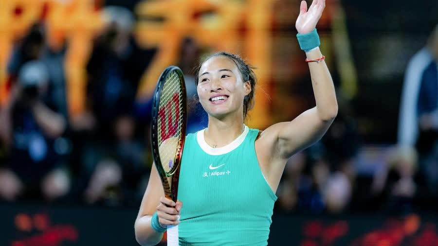 Zheng Qinwen loses opening match to Sabalenka at WTA Finals