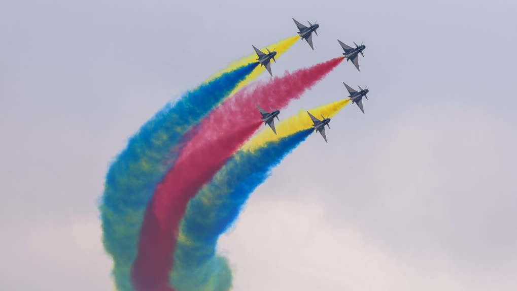 Photos | Aircraft conduct adaptive training for Airshow China in Zhuhai