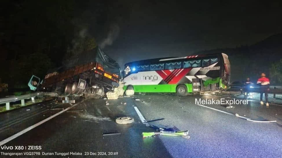 Malaysia highway crash: 7 dead, 33 injured in tragic multi-vehicle collision