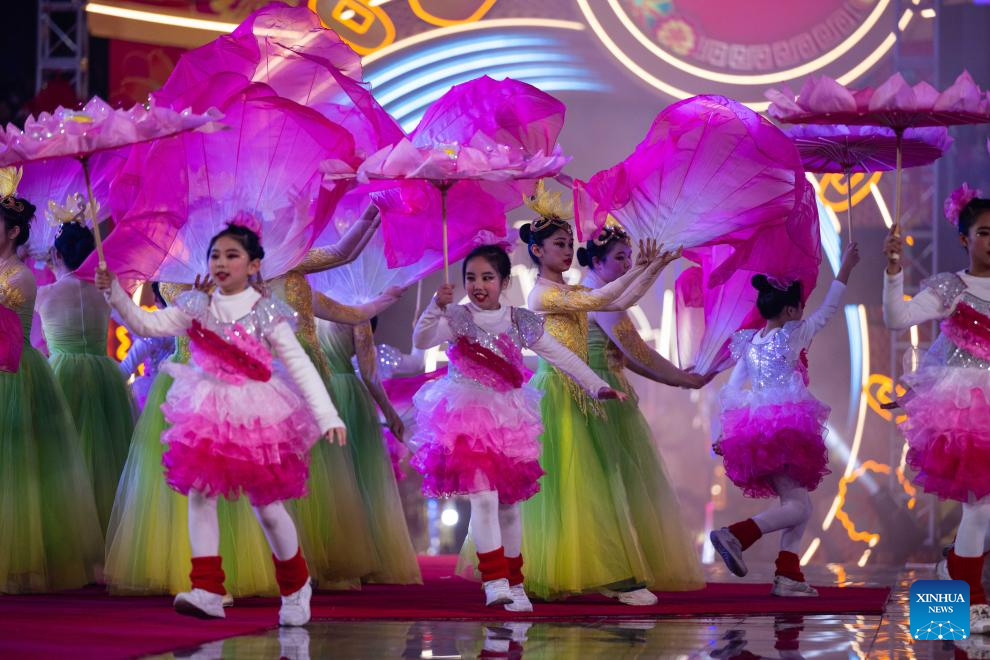 People perform during a parade in celebration of the Chinese New Year in Macao, south China, Jan. 31, 2025. A parade was held Friday by the Macao Government Tourism Office in Macao to celebrate the Chinese New Year, or the Spring Festival. (Xinhua)