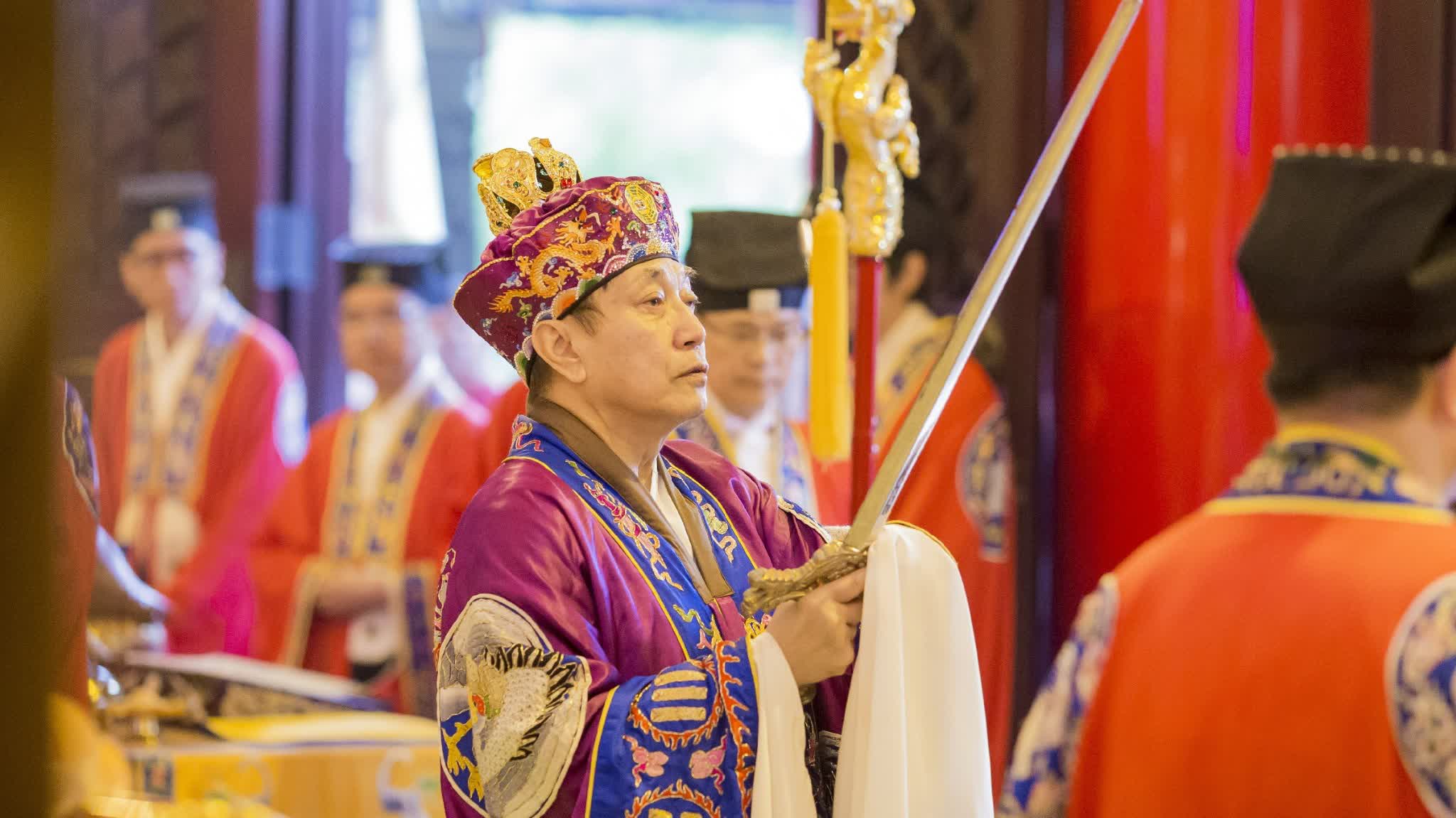Two HK representatives selected as sixth batch of representative bearers of national intangible cultural heritage