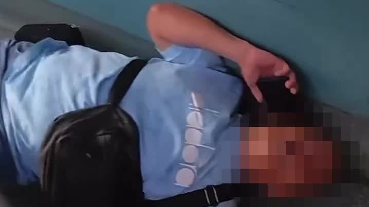 Watch This | Diving or flopping? MTR bus driver and passenger show 'acting skill' after confrontation