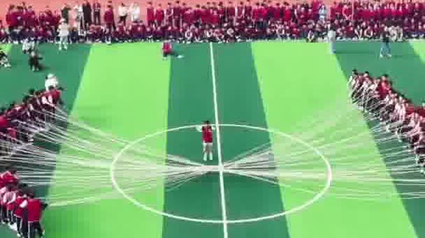Watch This | Exciting jump rope challenge: 100 students simultaneously ...