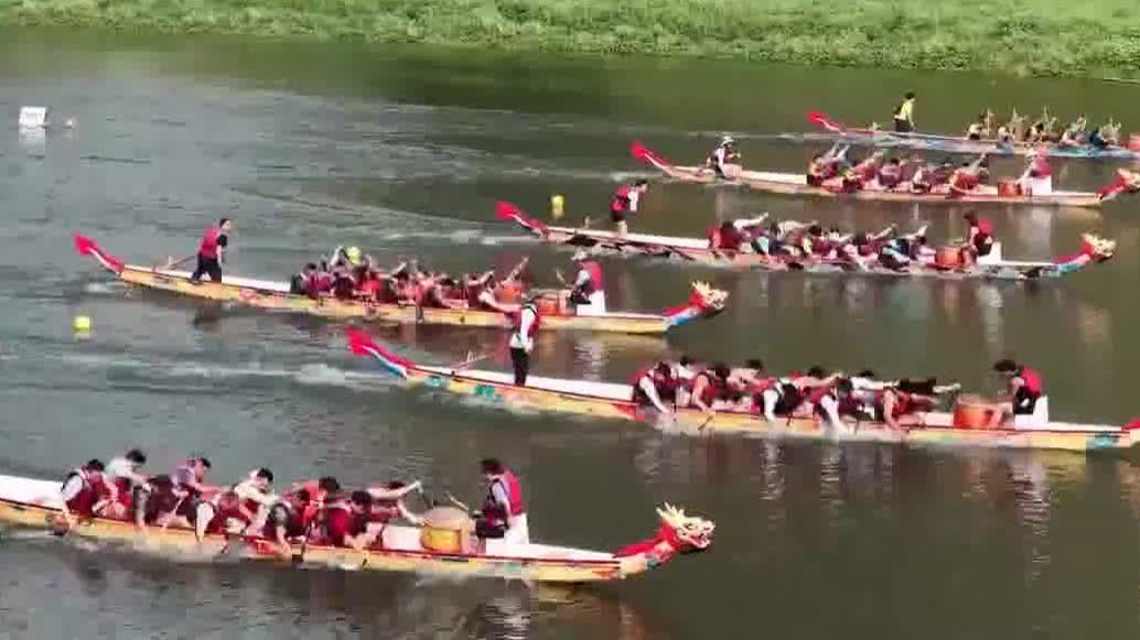 Watch This | Thrilling dragon boat race in Dazhou, China caught on aerial footage