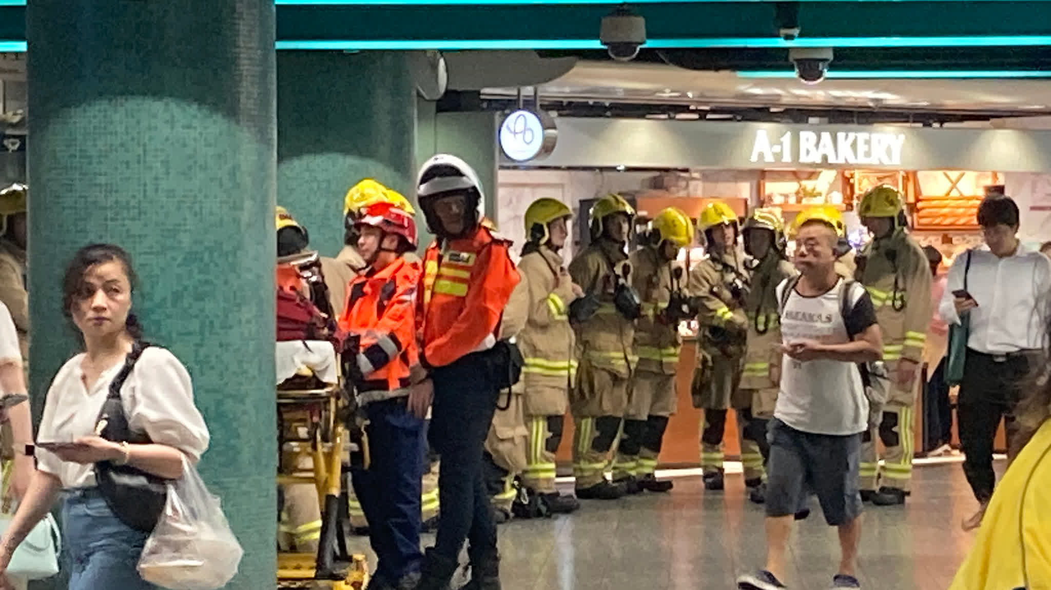 Live | Tseung Kwan O Line fully suspended