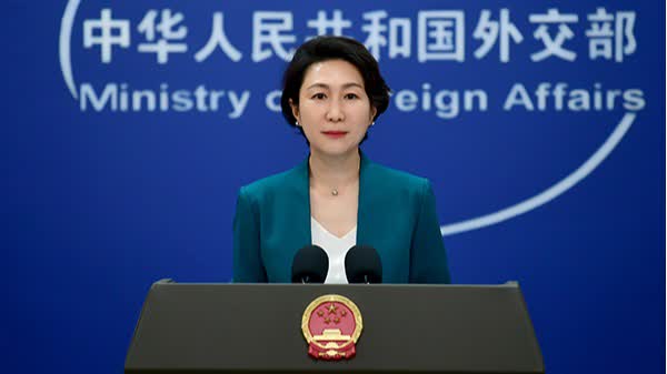 US to revoke Chinese students' visas, sparks strong opposition