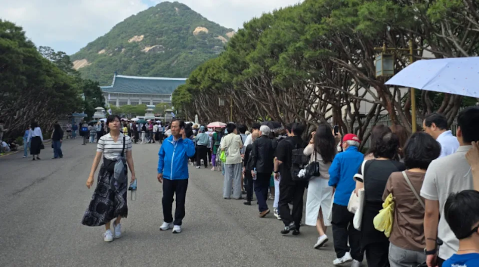 韓國大選日青瓦台擠滿遊客　「可能是最後參觀機會了」