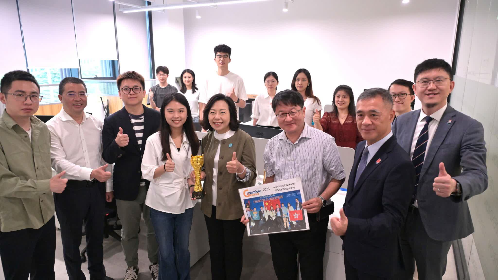 Alice Mak visits Qianhai to inspect HK youth entrepreneurship