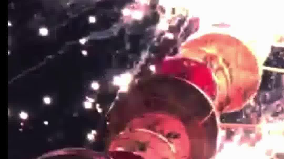 OMG | Gunpowder dances with puppets: Firework puppet show