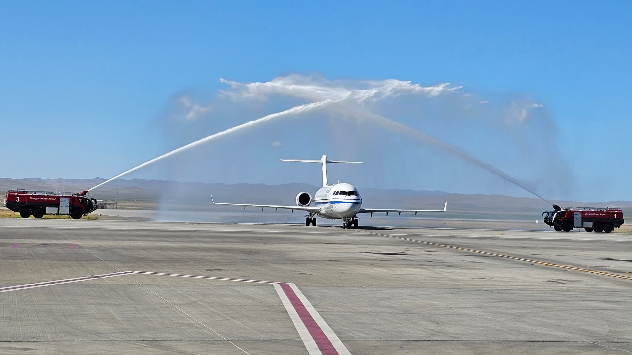 Domestic aircraft C909 conducts first international commercial flight