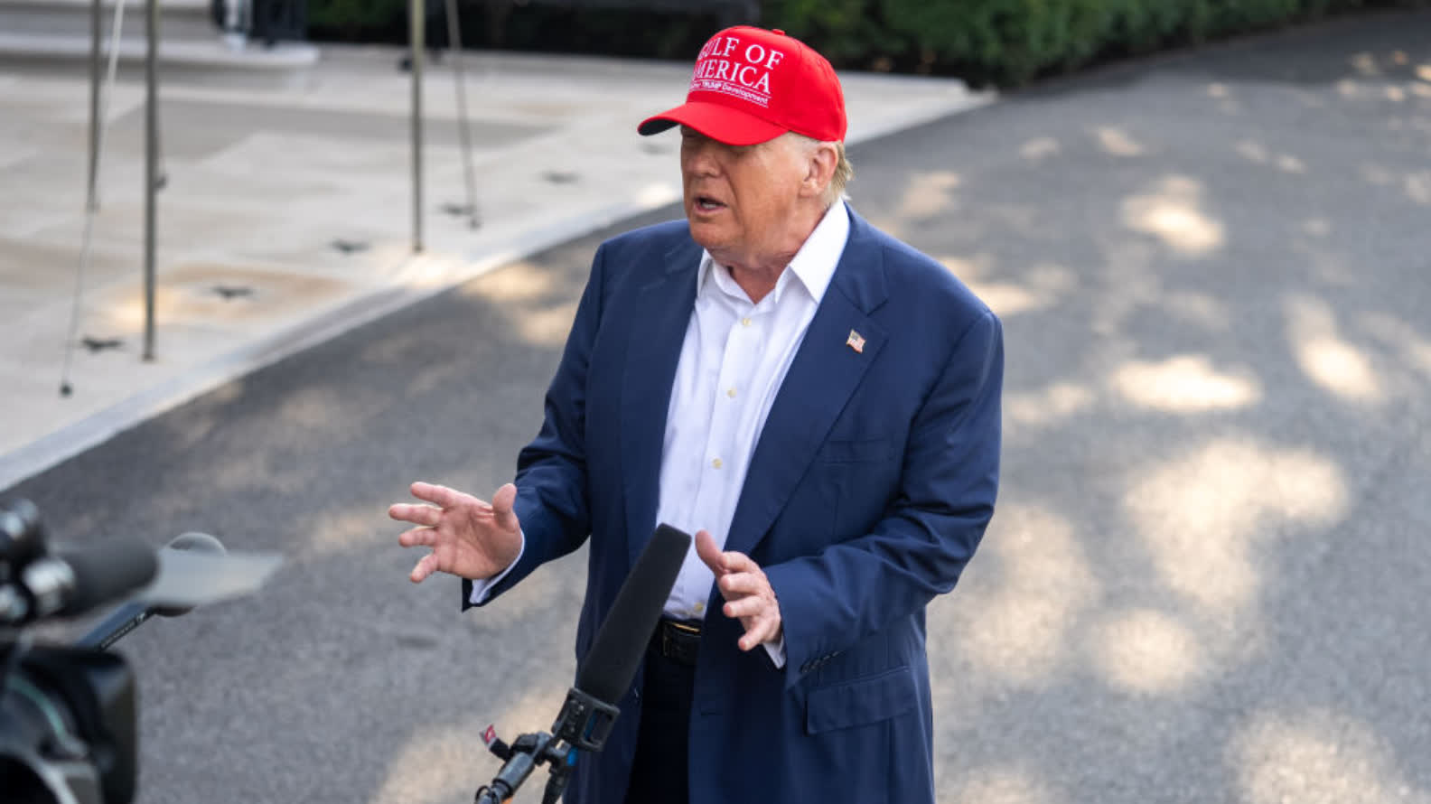 Trump issues letters to 8 more countries, imposing tariffs ranging from 20% to 50%
