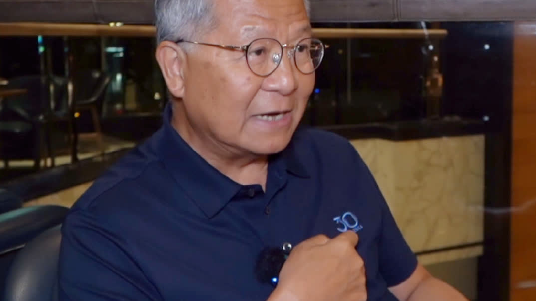 OMG | What's that '30' on your shirt, Mr. Leung?