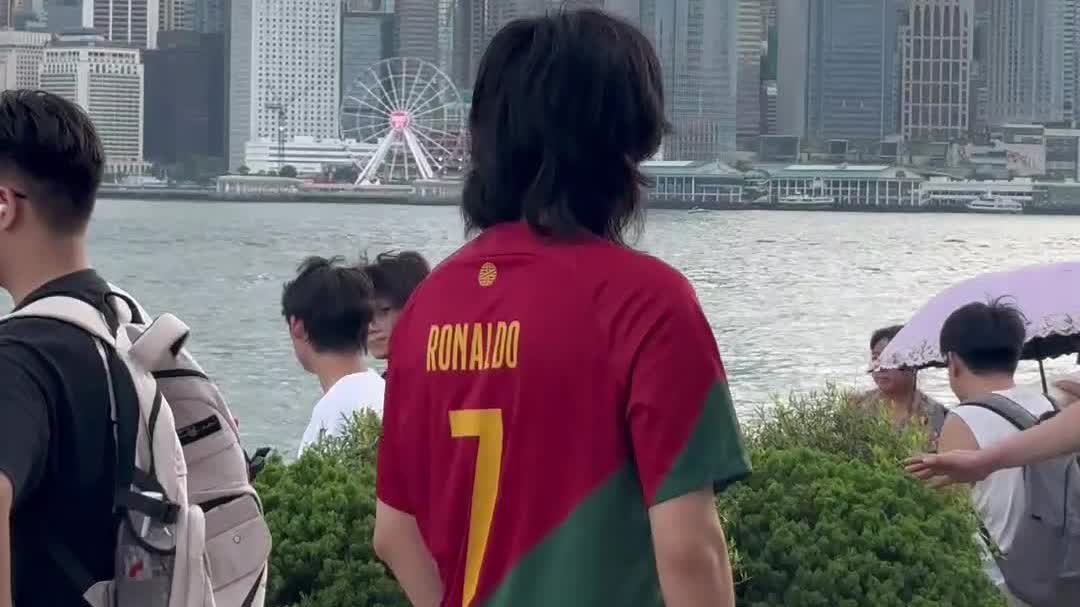 OMG | Ronaldo jerseys flood HK streets as fans celebrate Super Cup