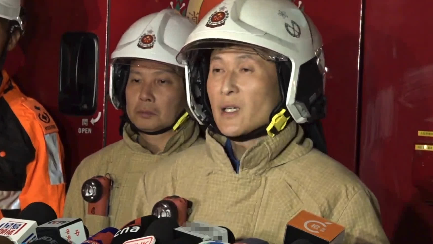 Tai Po No. 5 fire | At least 13 die in Tai Po's massive fire: FSD