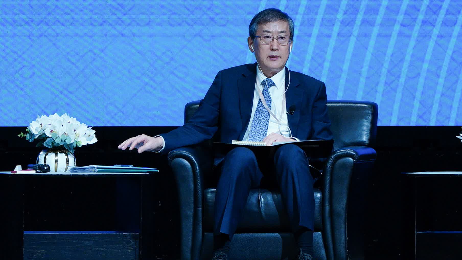 Han Dayuan: Constitution lays solid foundation for rejuvenation of Chinese nation, facilitating HK's integration into national development