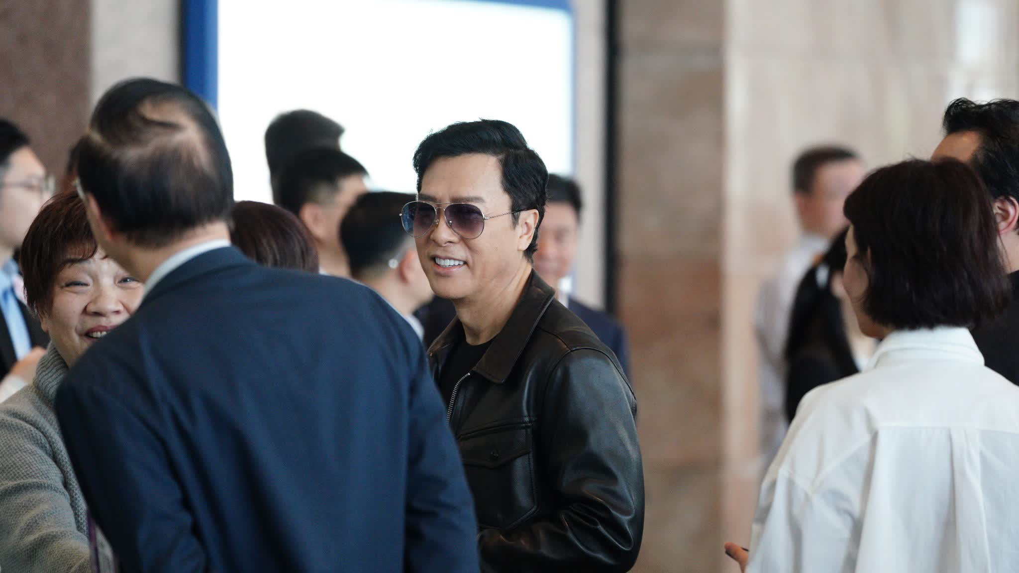 LegCo Election 2025 | Cally Kwong, Donnie Yen step out to vote