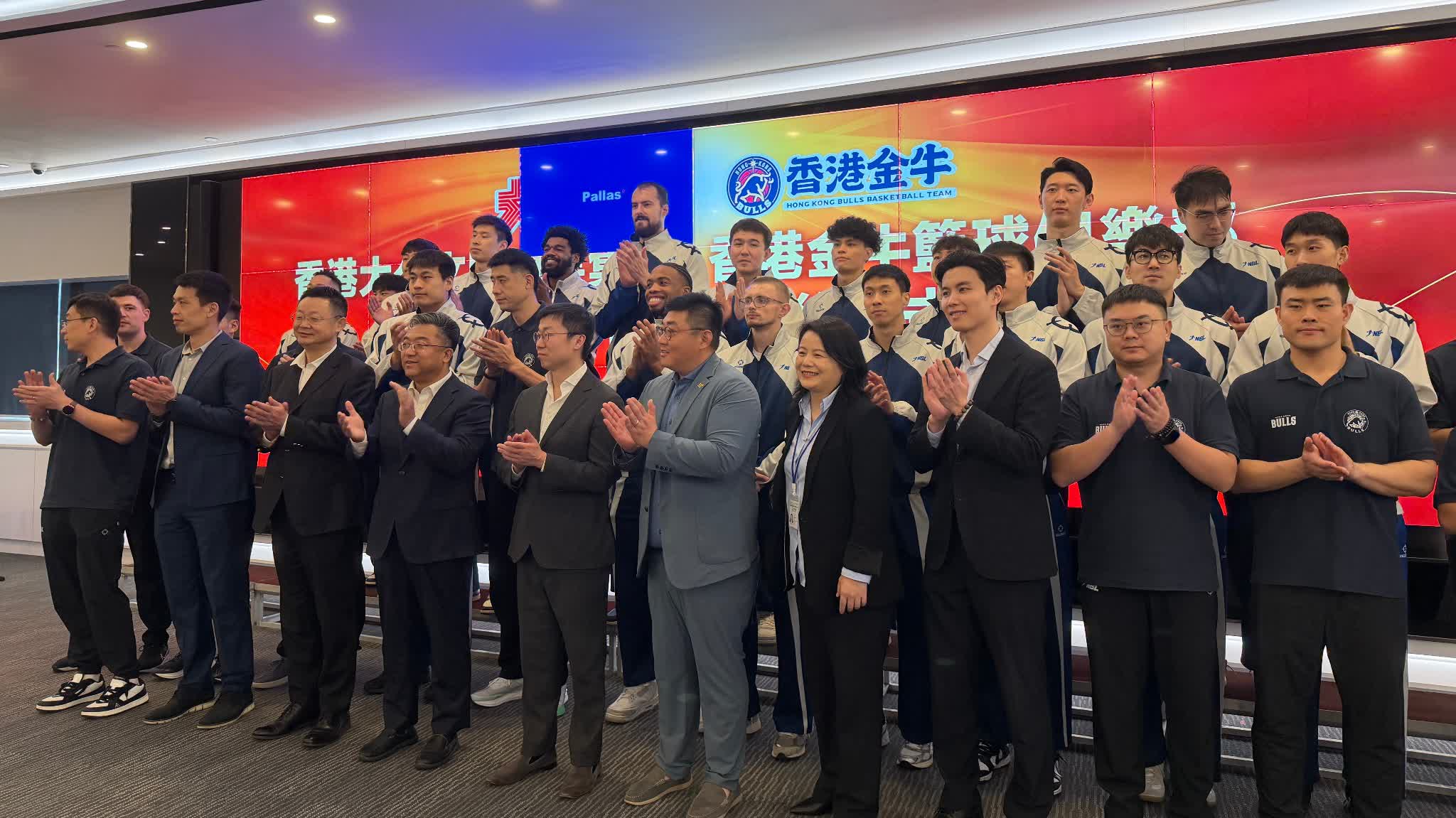 HKTKWW and HK Bulls sign comprehensive strategic cooperation agreement