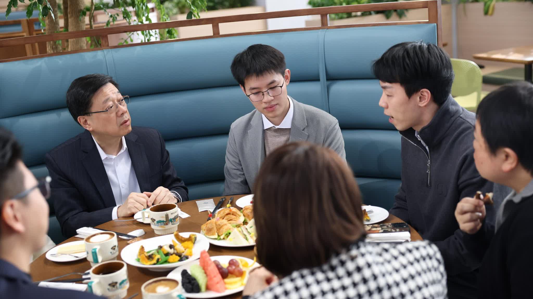 CE has breakfast with HK youths in innovation and tech sector in Beijing