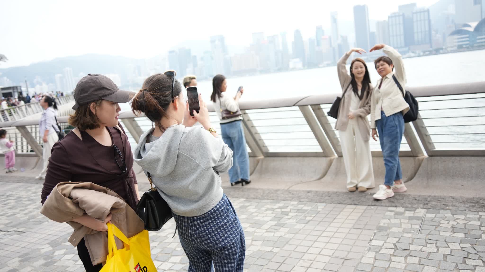 Christmas Day weather: Temperatures drop to 15°C at night, cooler in New Territories